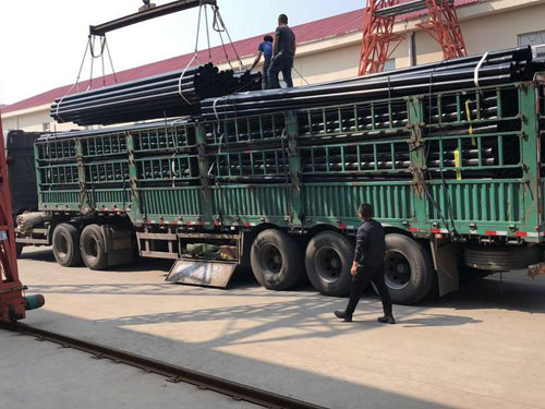 熱浸塑電力穿線(xiàn)管裝車(chē)